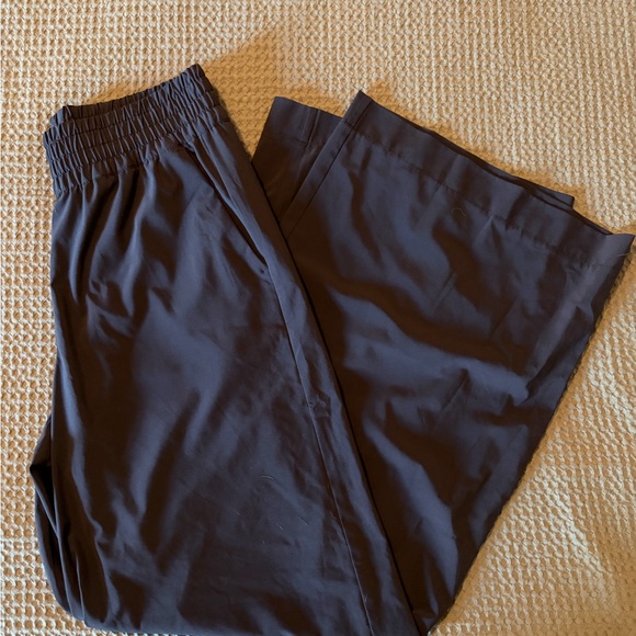 Vuori ‘Villa’ Black Wide-leg Pants - Size M - Picture 4 of 5